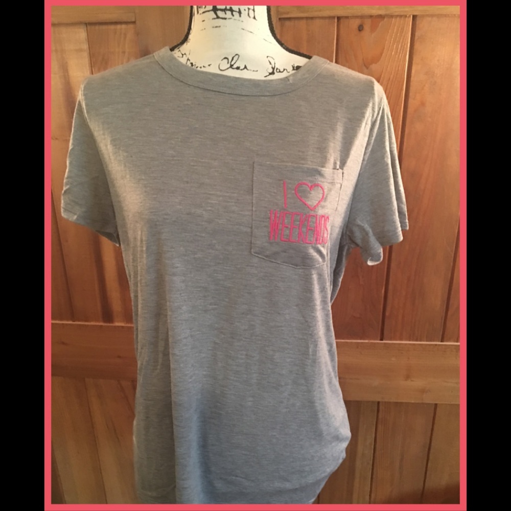 I 💜 Weekends pocket tee